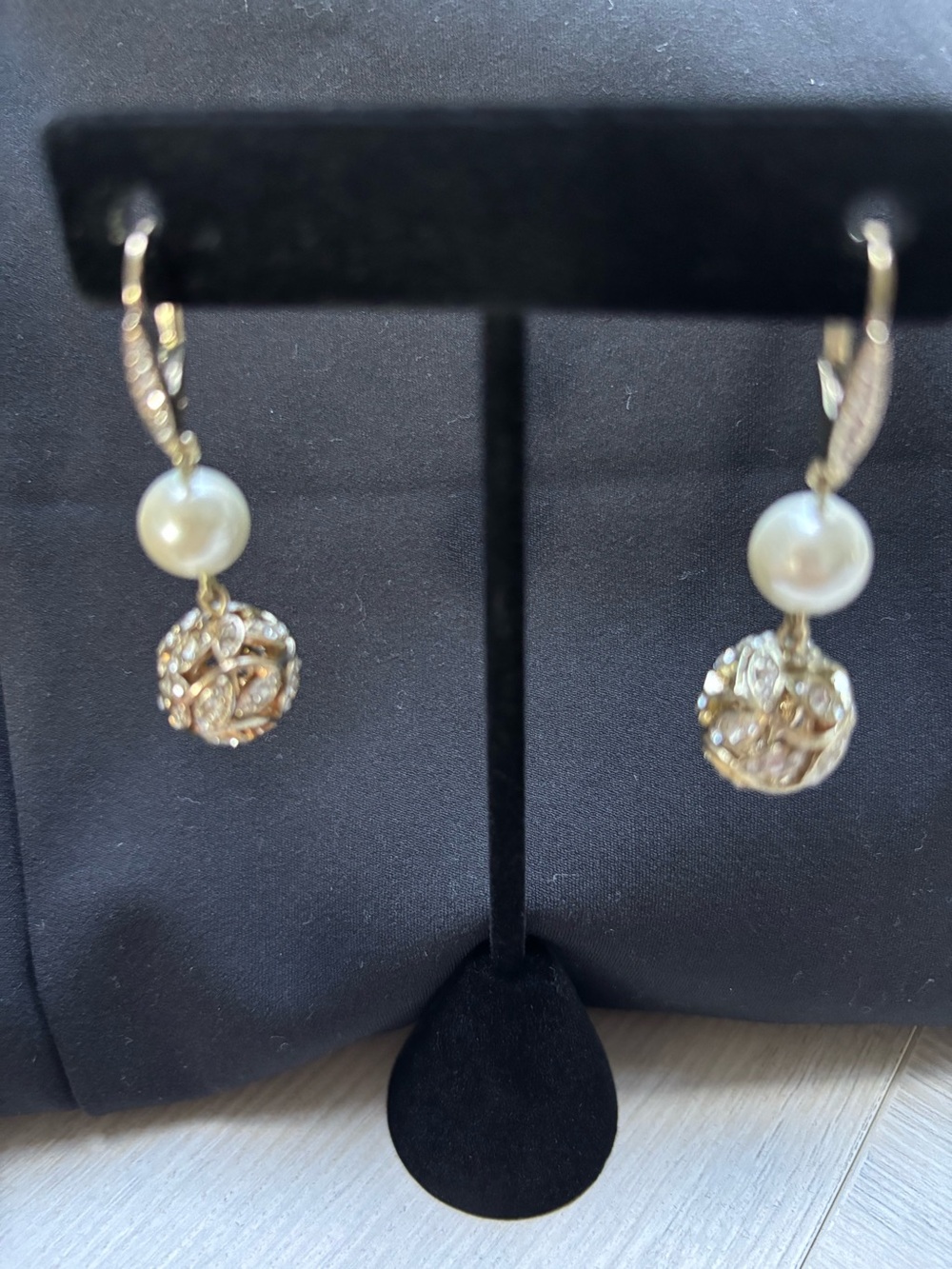 Gold-tone Pearl Drop Earrings with Filigree Ball. Never worn